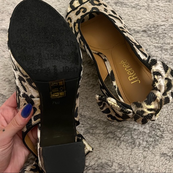 J. Renee Brietta Leopard Slingback Block Heels ๐ - Picture 6 of 16